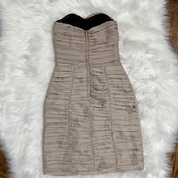 NEW H&M Gorgeous Sweetheart Strapless Beige Sz 2 - Picture 2 of 7
